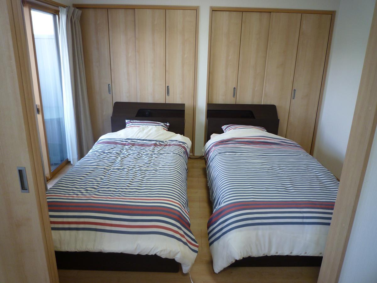 Sea Side Hostel Light House Onomichi Bagian luar foto